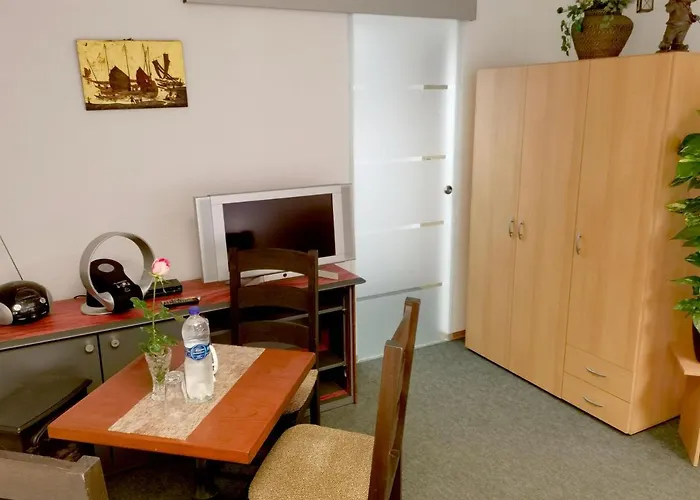 Gaestezimmer Am Gewoelbekeller شقة